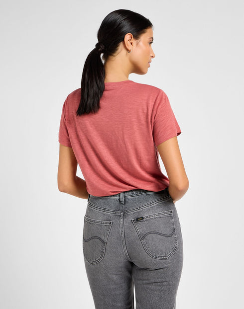 Lee Women's V-Neck T-Shirt in Cinnamon